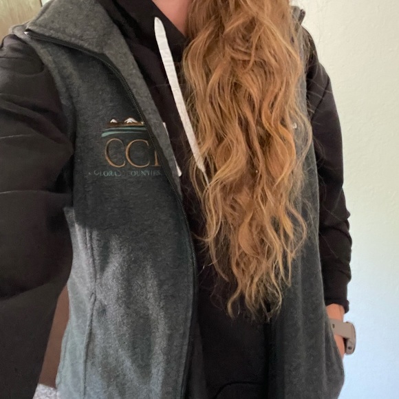 Columbia Vest - Picture 5 of 6